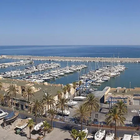 Junto A Puerto Fuengirola